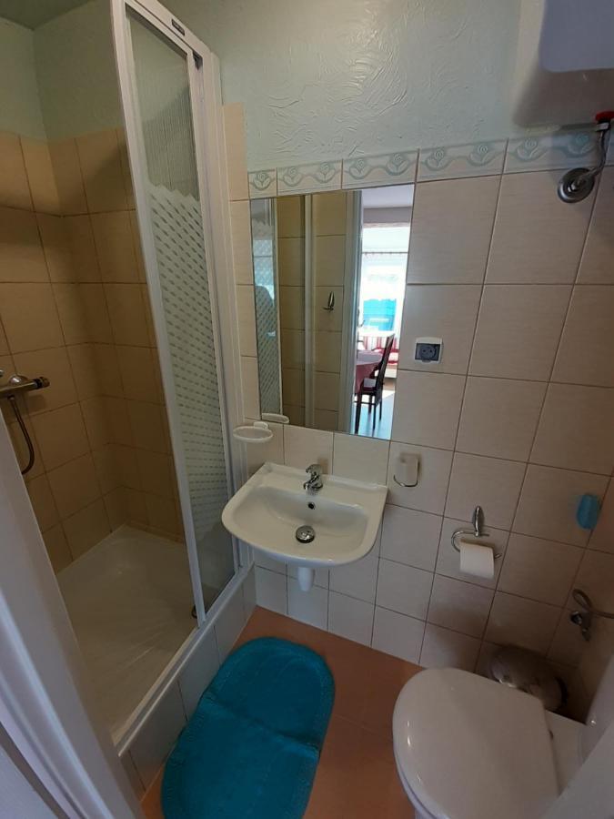 Wynajem Apartamentow I Pokoi. อุสตรอเนียมอร์สเกีย ภายนอก รูปภาพ