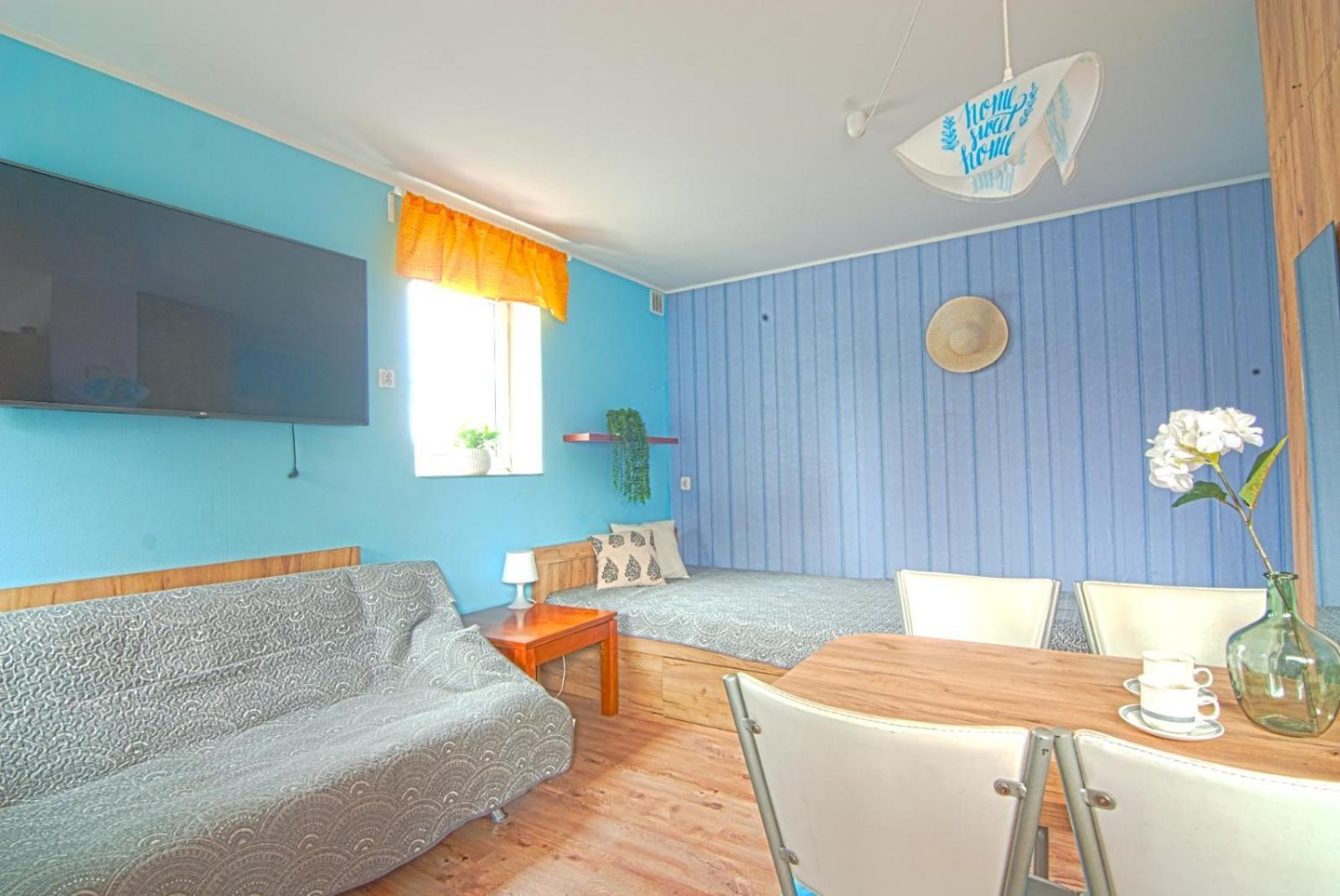 Wynajem Apartamentow I Pokoi. อุสตรอเนียมอร์สเกีย ภายนอก รูปภาพ