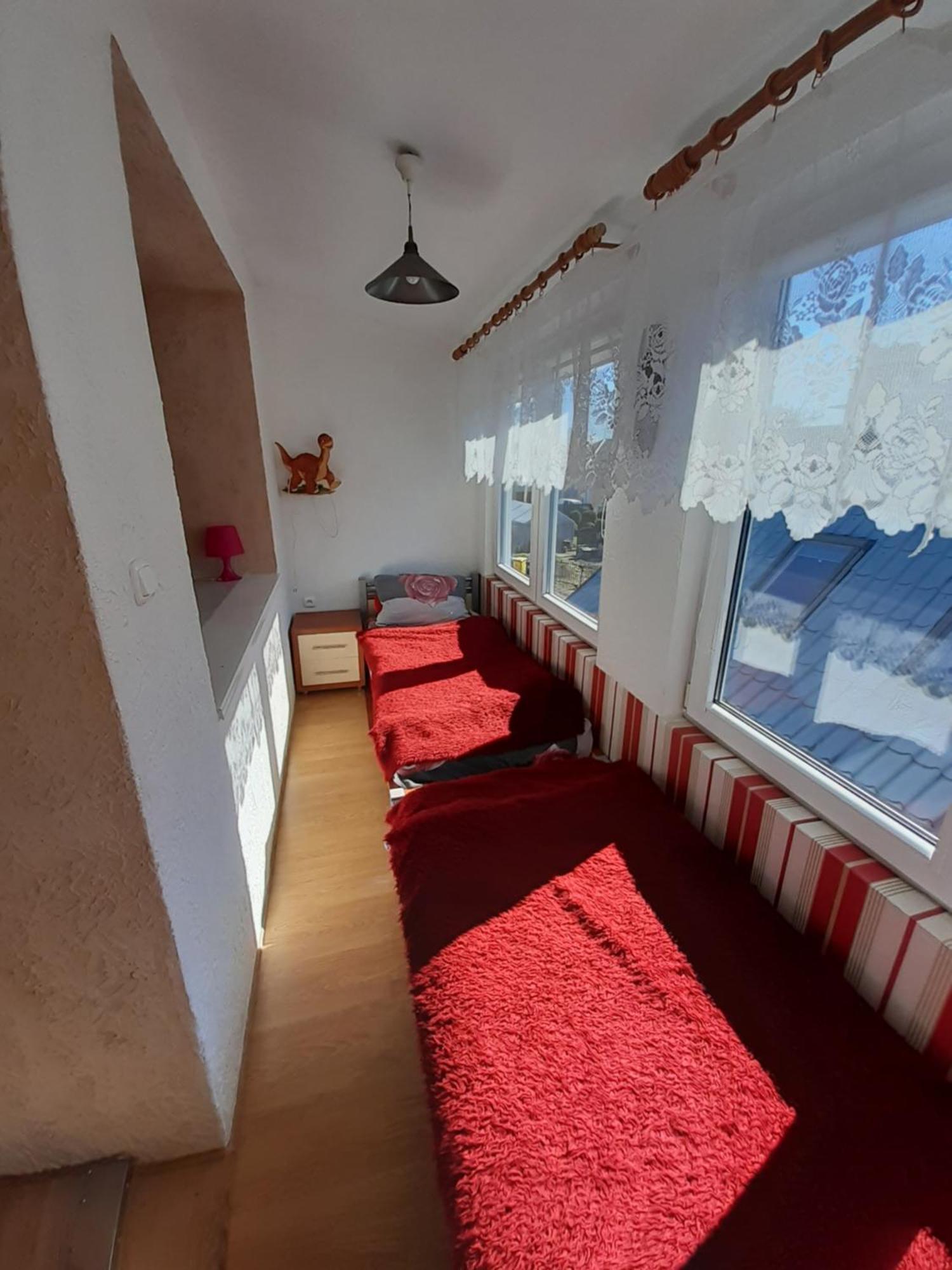 Wynajem Apartamentow I Pokoi. อุสตรอเนียมอร์สเกีย ภายนอก รูปภาพ