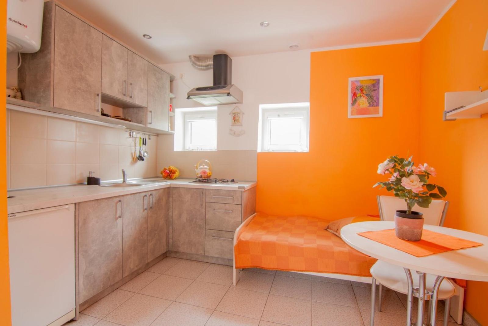Wynajem Apartamentow I Pokoi. อุสตรอเนียมอร์สเกีย ภายนอก รูปภาพ